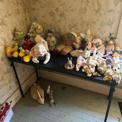 Easter bunny lot - Estate Fresh