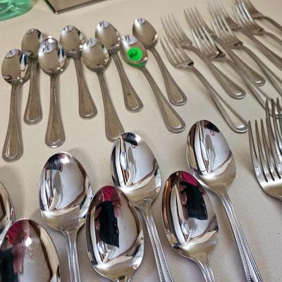 Wallace Regal Pearl Stainless Flatware