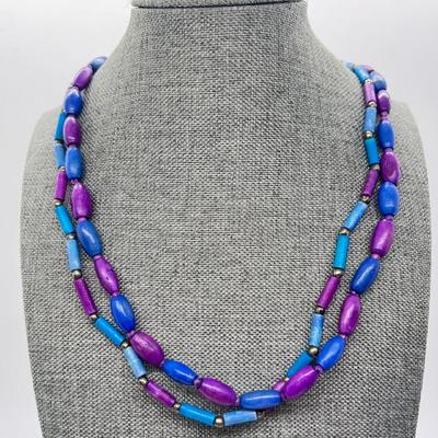LOT 410J: Costume Necklaces