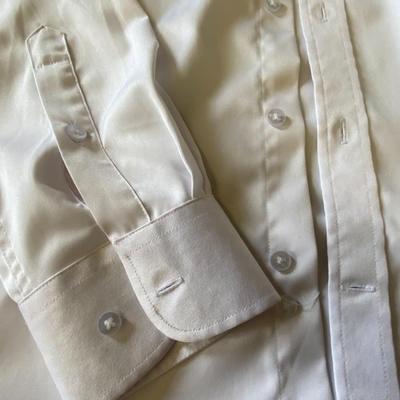 VINTAGE CLOTHING! Men's White Button Down Shirt: Lot Fifteen