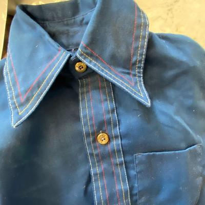 VINTAGE CLOTHING! Blue Kid's Button-Down Shirt: Lot Twenty One