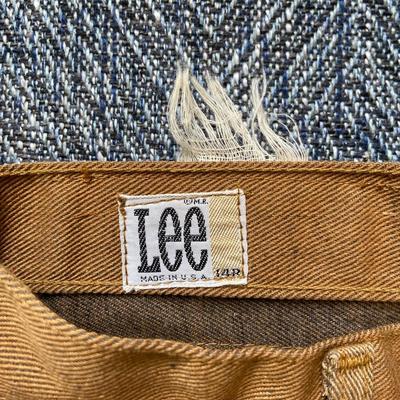 VINTAGE CLOTHING! Size Fourteen Lee Brown Jeans: Lot Twenty Three