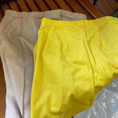 VINTAGE CLOTHING! Tan and Yellow Shorts: Lot Twenty Four