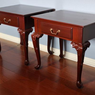 Pair of End Tables (2)
