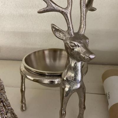 Farmhouse Mercantile Modern Christmas Decor