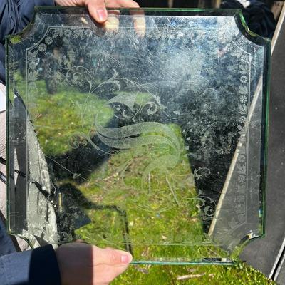 1516 Etched Glass Top Initial S