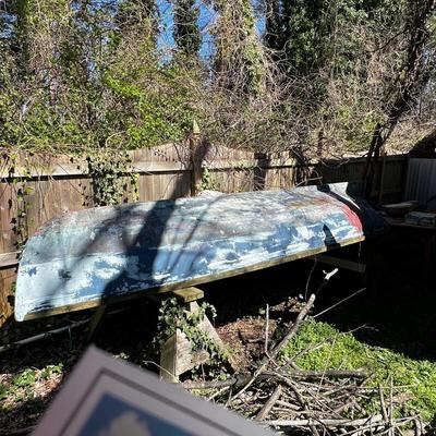 O1517 Fiberglass 12â€™9â€ Boat