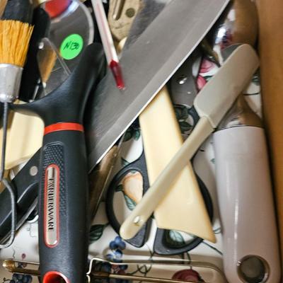 Kitchen Drawer Lot