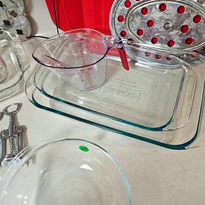 Misc. Kitchen Lot #1