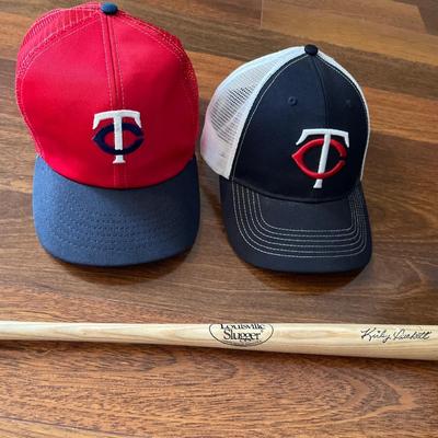Twins souvenir bat and hats
