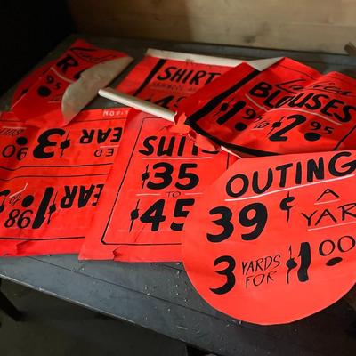 Vintage Store Display Paper Signs (FRAGILE)