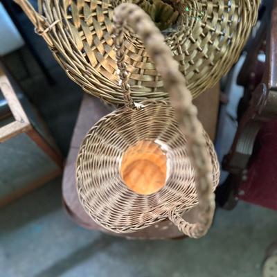 Basket lot - Estate fresh - All baskets seen in photos.