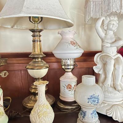 Desk Lamps - Table Lamps - Estate Lamp lot All lamps seen