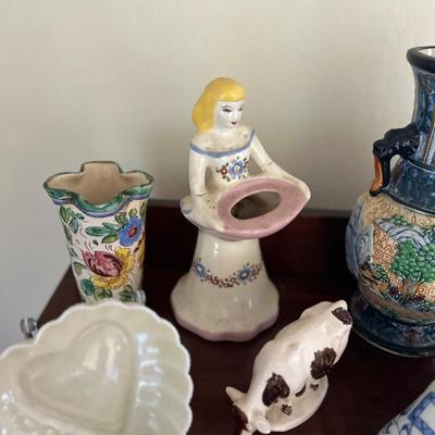 Vintage pottery lot, all seen in photos