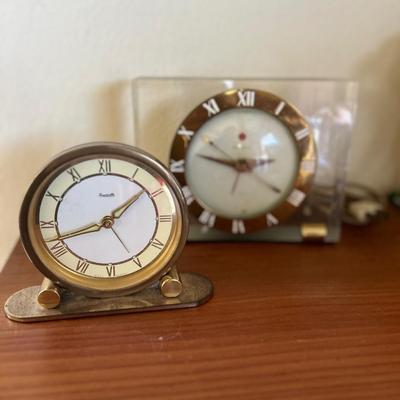 2 Clocks / Parts or repair
