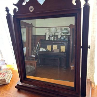 Mahogany Psyche Mirror, 19th Century - Mens shaving mirror.