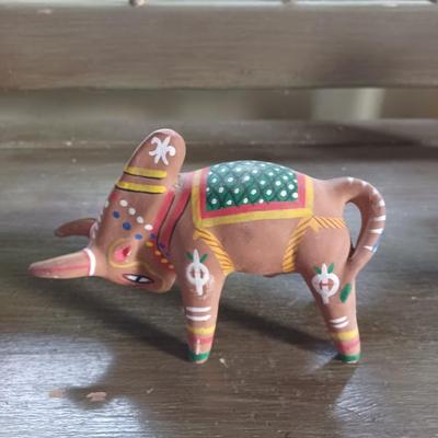 8pc traditional animal pottery