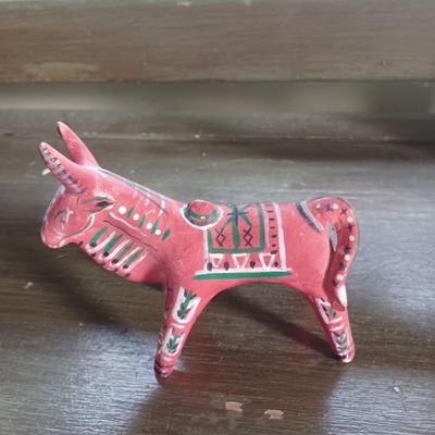 8pc traditional animal pottery