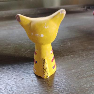 8pc traditional animal pottery