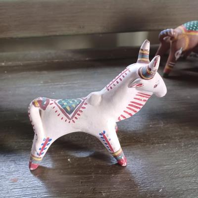 8pc traditional animal pottery