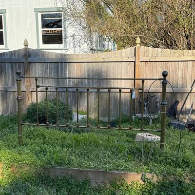 1520 Brass Headboard Garden Trellis