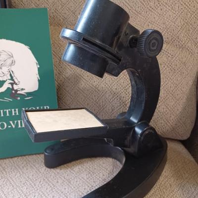 macro viewer with book set