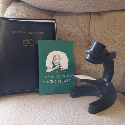 macro viewer with book set