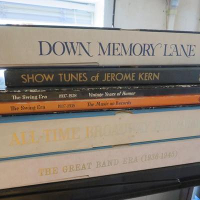 Brunswick RCA VICTROLA MODEL 45-J-2 - 1923