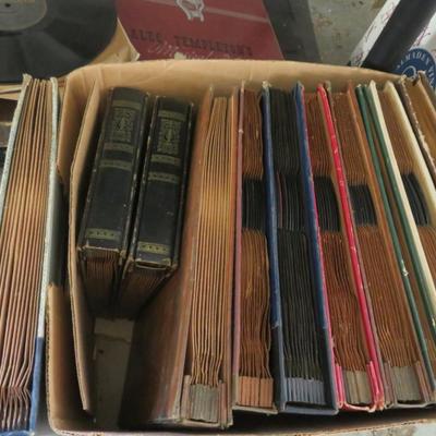 Brunswick RCA VICTROLA MODEL 45-J-2 - 1923