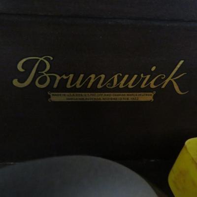 Brunswick RCA VICTROLA MODEL 45-J-2 - 1923