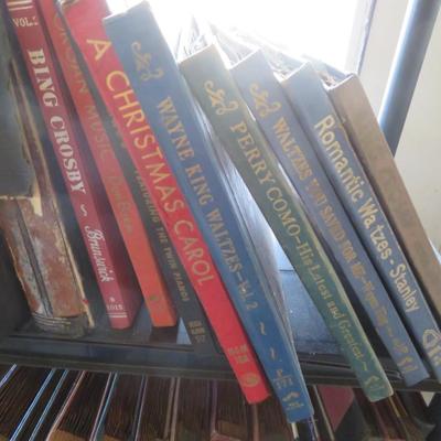 Brunswick RCA VICTROLA MODEL 45-J-2 - 1923