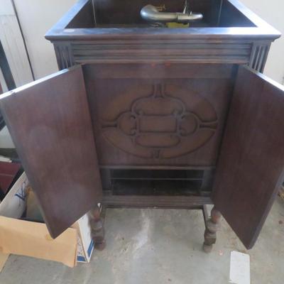 Brunswick RCA VICTROLA MODEL 45-J-2 - 1923