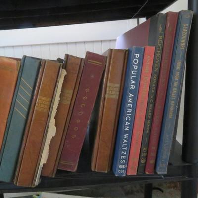 Brunswick RCA VICTROLA MODEL 45-J-2 - 1923