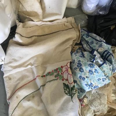 Linen - Fabric - Daylee Lot - all seen in photos.