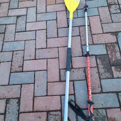 Single oar and walking stick