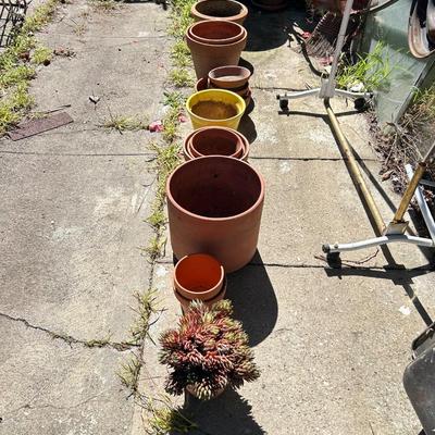 Garden pots