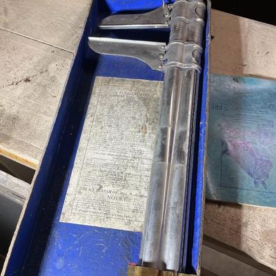Vintage Cloth Chart and Measurement Tool