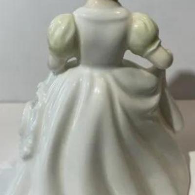 1991 Royal Doulton Figure of the Month MAY Figurine HN3334 in VG Preowned Condition.