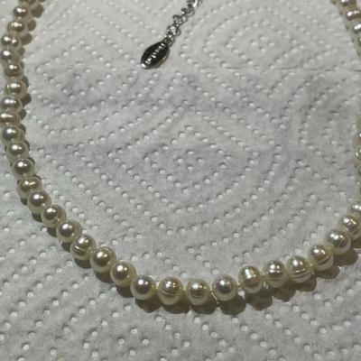 Vintage Dainty LUPERLA REAL Freshwater Pearl Necklace 17-19" Long w/Nice White Color Preowned.