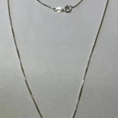 Vintage Sterling Silver Green Jade/Jadeite Carved Moon Pendant on a 18" Sterling Silver Chain VG Preowned Condition.