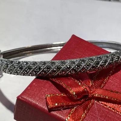 Vintage .925 Sterling Silver Marcasite Hinged Bangle Bracelet 7" Standard Size in Good Preowned Condition.