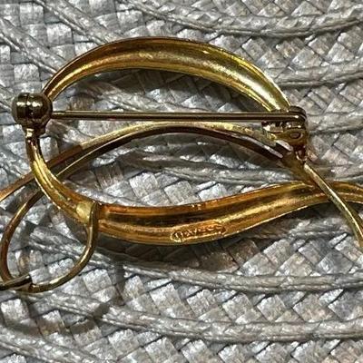 Vintage 333 A*D 8K Yellow Gold Pin/Brooch 2-Pennyweights in VG Preowned Condition.
