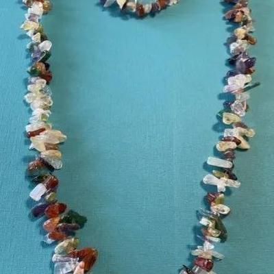 Vintage 34" Agate/Quartz Bright Color Chip Bead Necklace in Good Preowned Condition.