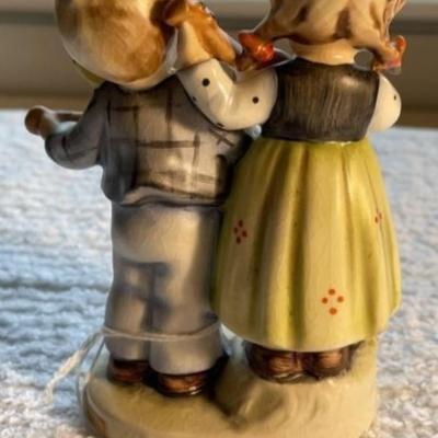 HUMMEL Figurine #150/2/0 TMK-3 HAPPY DAYS 4.25" Tall in Good Preowned Condition as Pictured.