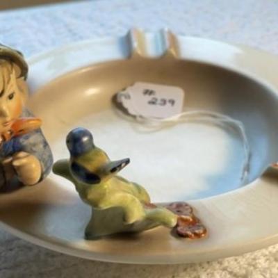 HUMMEL Figurine #166 TMK-3 BOY W/BIRD ASHTRAY 3.25"x 6.25" in Good Preowned Condition as Pictured.
