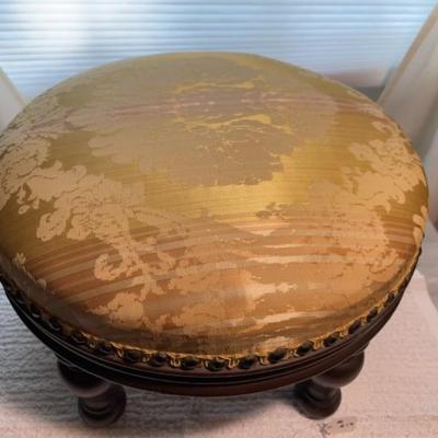 Vintage Five-Legged Foot Stool Preowned from an Estate 9" x 14" x 7" in Good Preowned Condition.