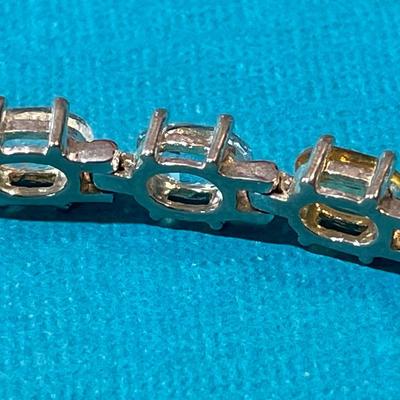 Vintage Sterling Silver Multi-Colored Semi-Precious Stones Fashion Tennis Bracelet 8" Long in VG Preowned Condition.