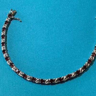 Vintage Sterling Silver Garnet Stones Fashion Tennis Bracelet 8" Long in VG Preowned Condition.