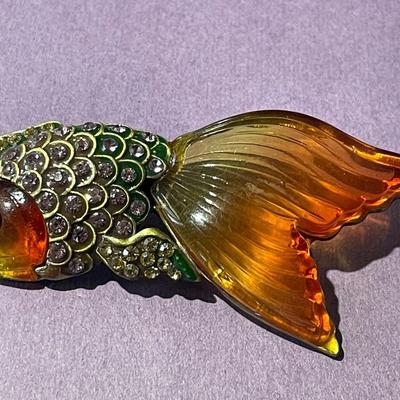 Vintage Unsigned Red Lucite and Pink Rhinestone Goldfish Koi Brooch/Pin in VG Preowned Condition.