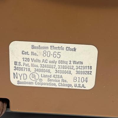 1970s Sunbeam Electric Clock 428A Series -Works